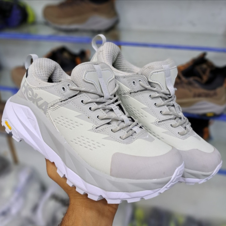 کفش هایکینگ هوکا کاها Hoka kaha Low GTX / کیفیت مستر / سایز ۴۰ الا ۴۵