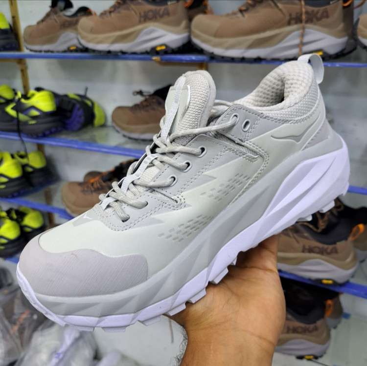 کفش هایکینگ هوکا کاها Hoka kaha Low GTX / کیفیت مستر / سایز ۴۰ الا ۴۵