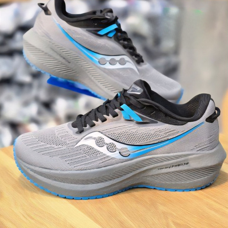 کتونی ساکونی تریومف ۲۱ Saucony triumph 21 / کیفیت مستر / سایز 38 و ۴۵