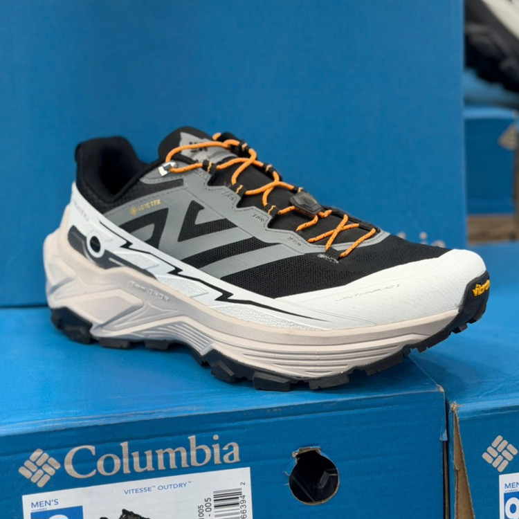 کفش طبیعت گردی مسترکوالیتی کلمبیا هایکینگ Columbia hiking / گورتکس و ضد آب / سایز ۴۰ الا ۴۵