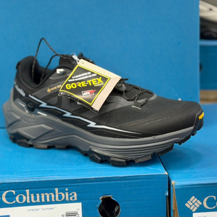کفش طبیعت گردی مسترکوالیتی کلمبیا هایکینگ Columbia hiking / گورتکس و ضد آب / سایز ۴۰ الا ۴۵