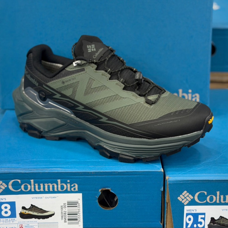 کفش طبیعت گردی مسترکوالیتی کلمبیا هایکینگ Columbia hiking / گورتکس و ضد آب / سایز ۴۰ الا ۴۵