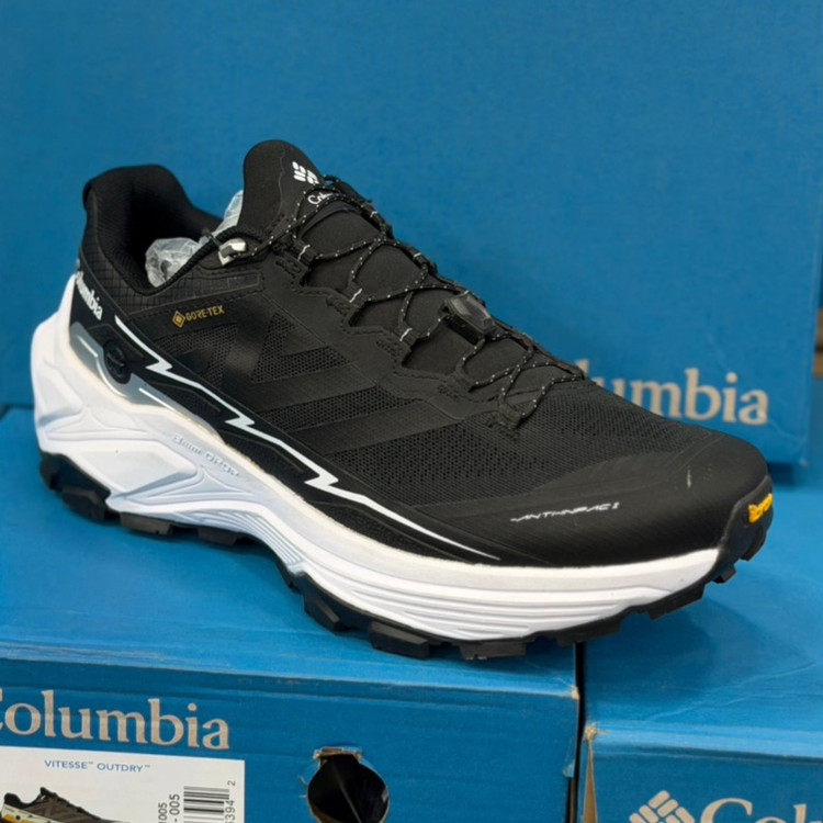 کفش طبیعت گردی مسترکوالیتی کلمبیا هایکینگ Columbia hiking / گورتکس و ضد آب / سایز ۴۰ الا ۴۵