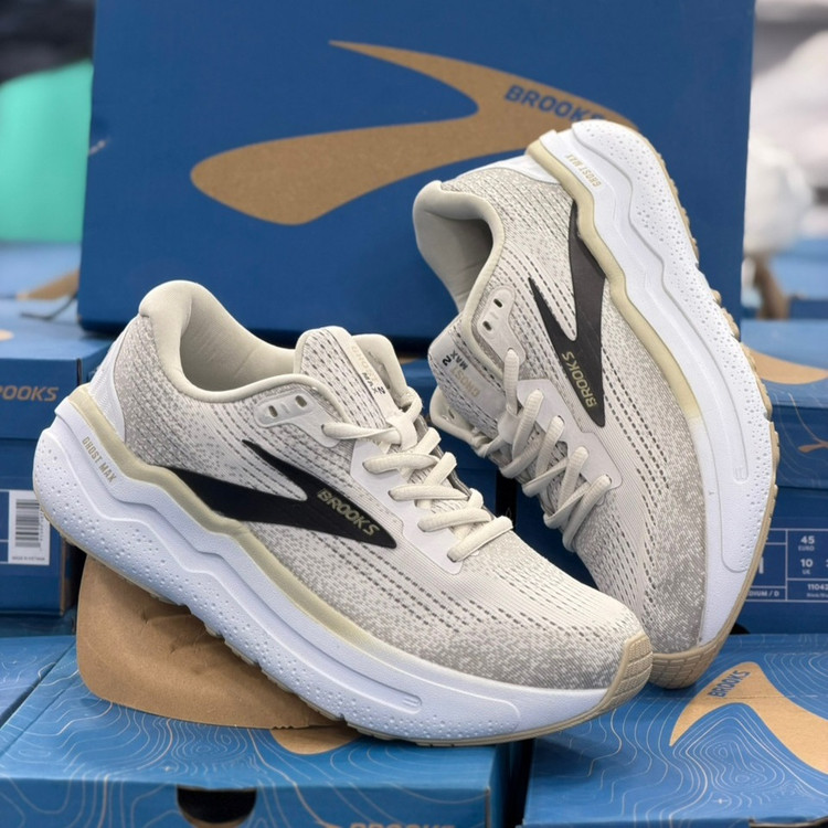 کتونی مسترکوالیتی بروکس گاست مکس ۲ Brooks ghost max 2 / ضمانت ویتنام و کیفیت / سایز ۴۰ الا ۴۵