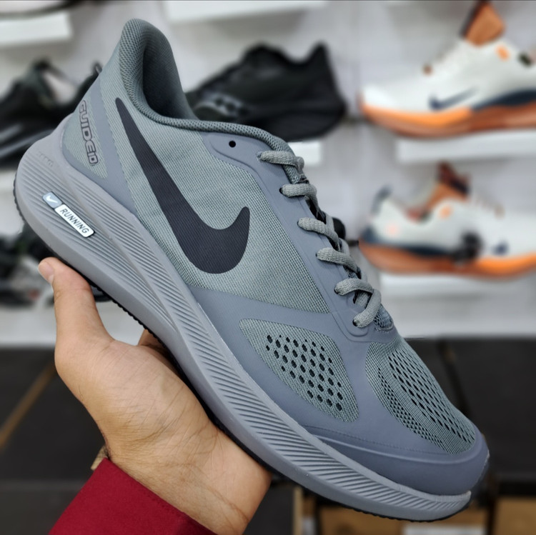 کتونی نایگ گاید ۱۰ nike guide 10 / رویه مقاوم و تنفس پذیر / کیفیت مستر ۲۰۲۵ / سایز ۴۰ الا ۴۵