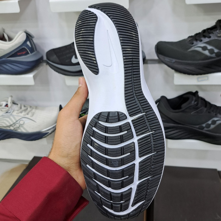 کتونی نایگ گاید ۱۰ nike guide 10 / رویه مقاوم و تنفس پذیر / کیفیت مستر ۲۰۲۵ / سایز ۴۰ الا ۴۵
