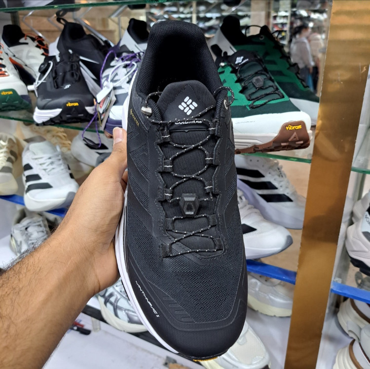 کفش طبیعت گردی مسترکوالیتی کلمبیا هایکینگ Columbia hiking / گورتکس و ضد آب / سایز ۴۰ الا ۴۵