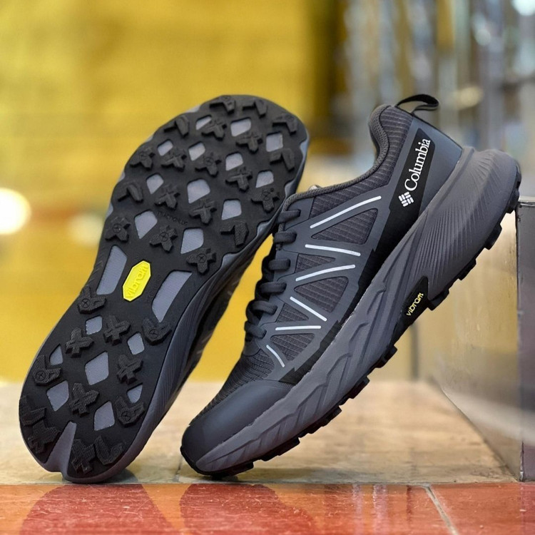 کفش طبیعت گردی کلمبیا Columbia Goretex / ضد آب و گورتکس / سایز ۴۰ الا ۴۵