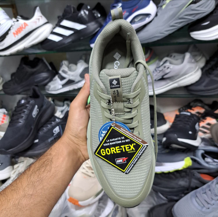 کفش طبیعت گردی کلمبیا Columbia Goretex / ضد آب و گورتکس زیره ویبرام / سایز ۴۰ الا ۴۵