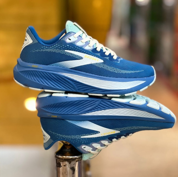 کتونی ویتنامی ست زنانه و مردانه بروکس گاست ۱۷ Brooks ghost 17 / ضمانت کیفیت / سایز ۳۹ تا ۴۵