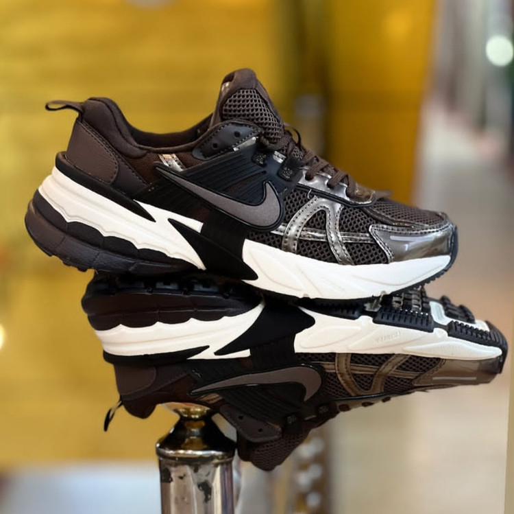 کتونی مسترکوالیتی زنانه نایک وی تو کی nike v2k / ضمانت ویتنام و کیفیت / سایز ۳۷ الا ۴۰