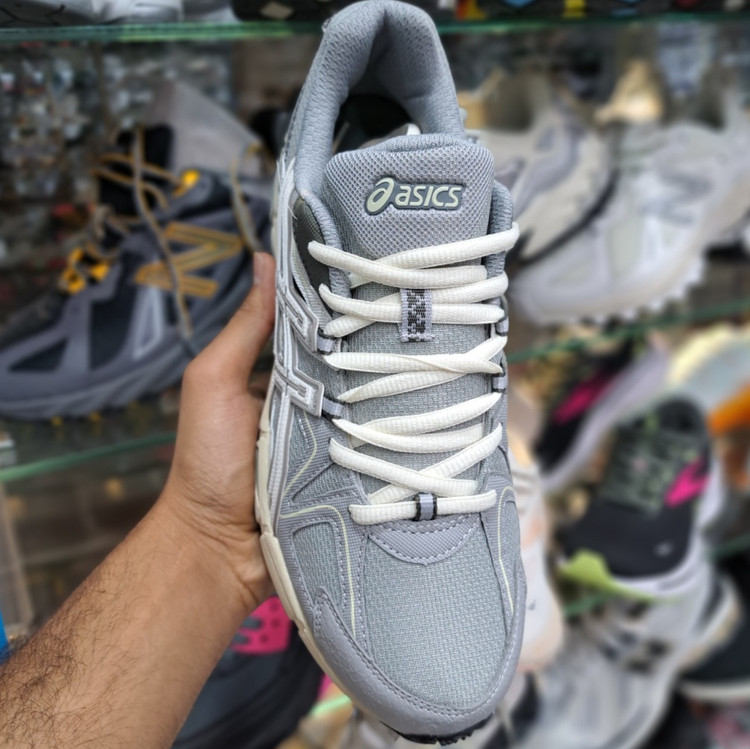 کتونی مسترکوالیتی آسیکس کاهانا ۸ asics kahana 8 / ضمانت کیفیت / سایز ۴۰ الا ۴۵