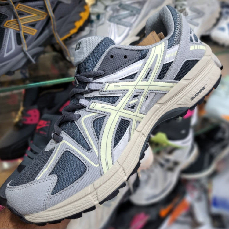 کتونی مسترکوالیتی آسیکس کاهانا ۸ asics kahana 8 / ضمانت کیفیت / سایز ۴۰ الا ۴۵