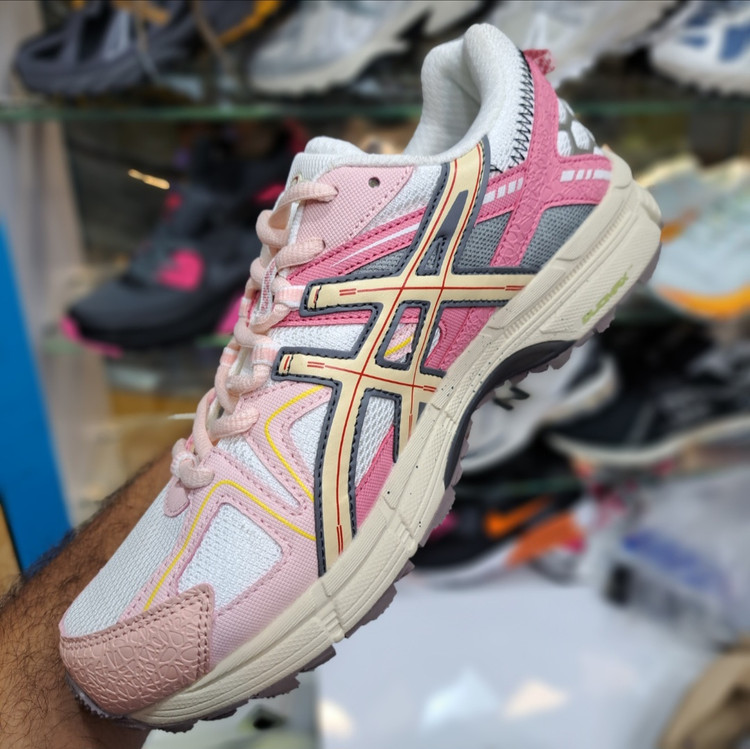 کتونی مسترکوالیتی زنانه آسیکس کاهانا ۸ asics kahana 8 / ضمانت کیفیت / سایز ۳۸ تا ۴۰