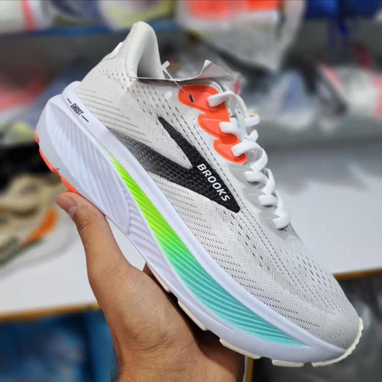 کتونی ویتنامی ست زنانه و مردانه بروکس گاست ۱۷ Brooks ghost 17 / ضمانت کیفیت / سایز ۳۹ تا ۴۵
