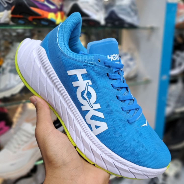 کتونی مسترکوالیتی هوکا کربن ایکس hoka carbon x / ضمانت کیفیت / سایز ۴۰ الا ۴۵