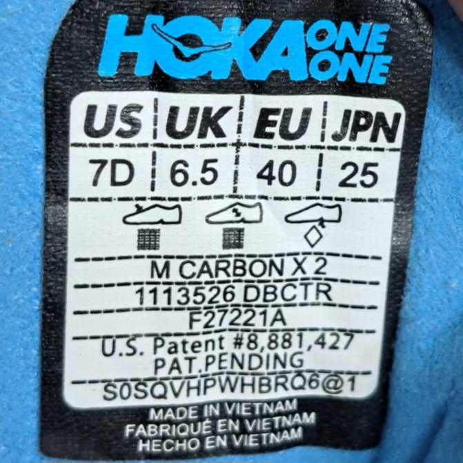 کتونی مسترکوالیتی هوکا کربن ایکس hoka carbon x / ضمانت کیفیت / سایز ۴۰ الا ۴۵