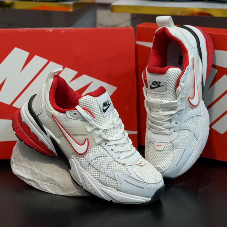 کتونی مسترکوالیتی نایک کلشون وی تو کی nike v2k / ضمانت ویتنام و کیفیت / سایز ۴۰ الا ۴۵