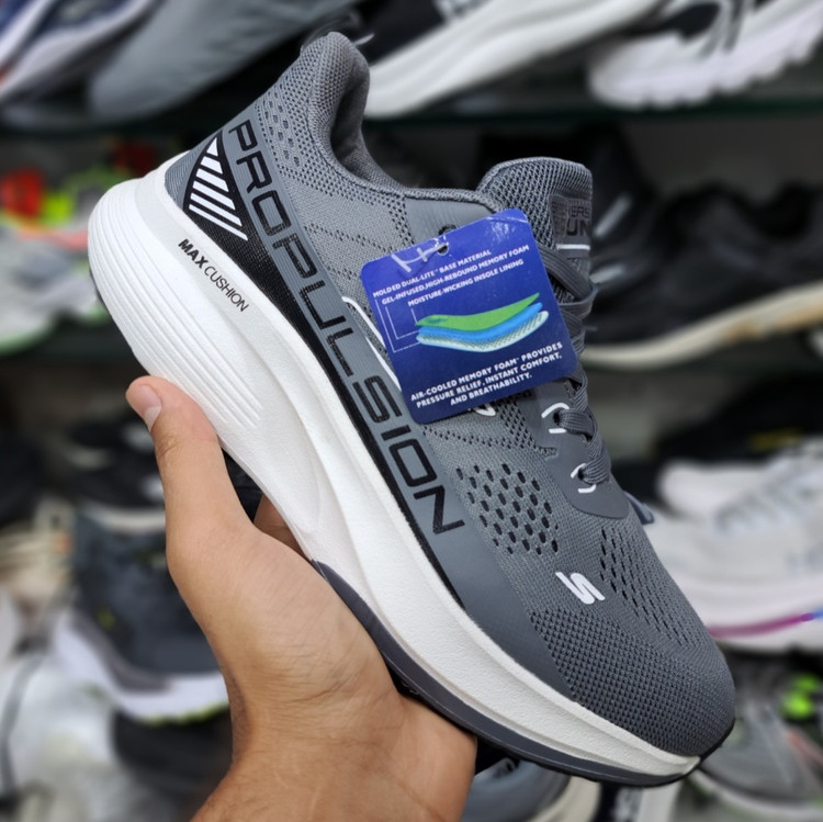 کتونی مسترکوالیتی اسکیچرز گو ران Skechers gorun / ضمانت ویتنام و کیفیت / در پنج رنگ / سایز ۴۰ الا ۴۵
