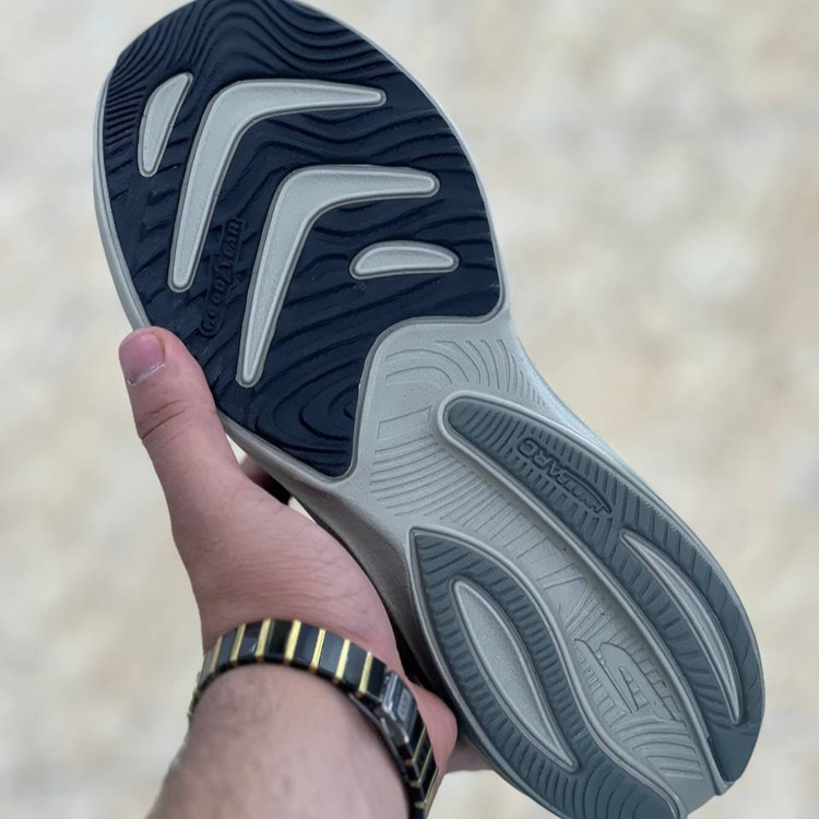 کتونی ویتنامی اسکیچرز هایپر برست Skechers hyper burst / مسترکوالیتی ضمانت کیفیت / سایز ۴۰ الا ۴۵