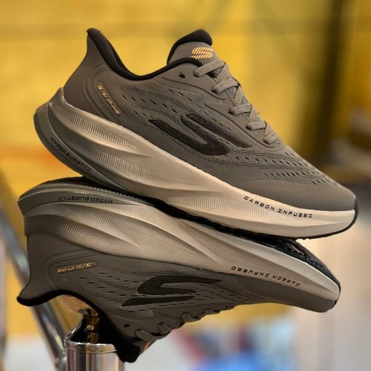 کتونی ویتنامی اسکیچرز هایپر برست Skechers hyper burst / مسترکوالیتی ضمانت کیفیت / سایز ۴۰ الا ۴۵