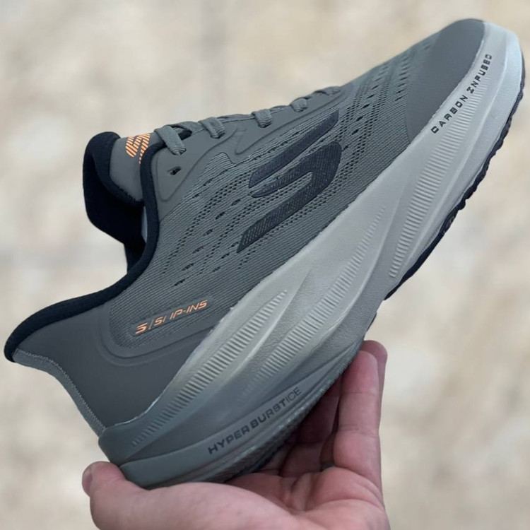 کتونی ویتنامی اسکیچرز هایپر برست Skechers hyper burst / مسترکوالیتی ضمانت کیفیت / سایز ۴۰ الا ۴۵