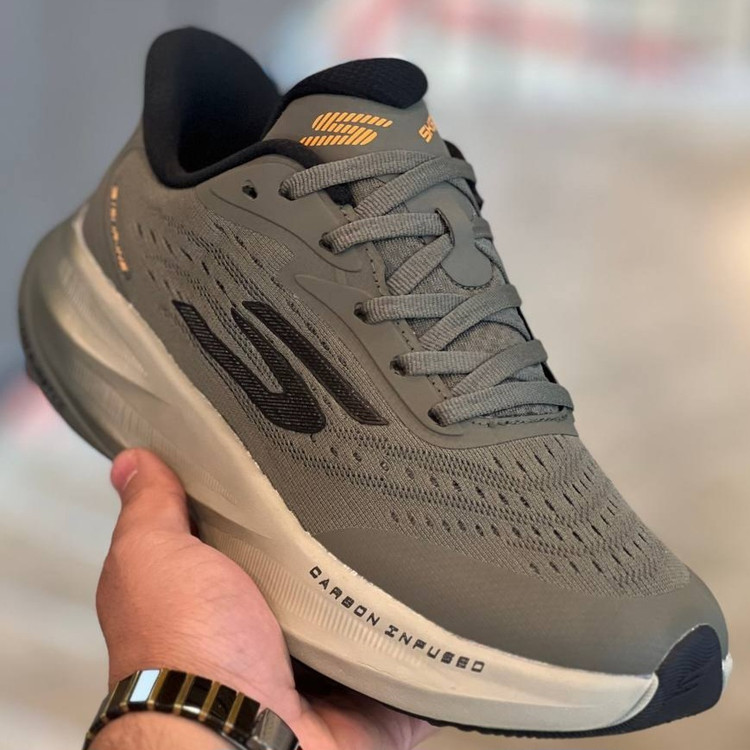 کتونی ویتنامی اسکیچرز هایپر برست Skechers hyper burst / مسترکوالیتی ضمانت کیفیت / سایز ۴۰ الا ۴۵