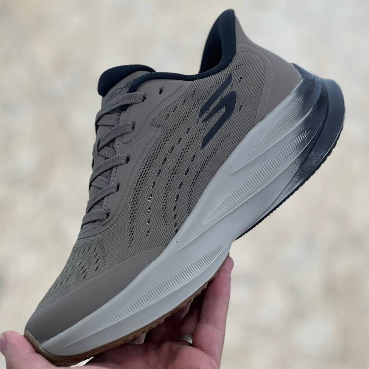کتونی ویتنامی اسکیچرز هایپر برست Skechers hyper burst / مسترکوالیتی ضمانت کیفیت / سایز ۴۰ الا ۴۵