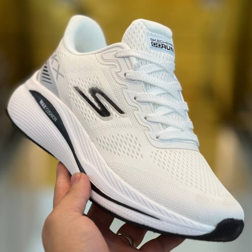 کتونی مسترکوالیتی اسکیچرز گو ران Skechers gorun / ضمانت ویتنام و کیفیت / سایز ۴۰ الا ۴۵
