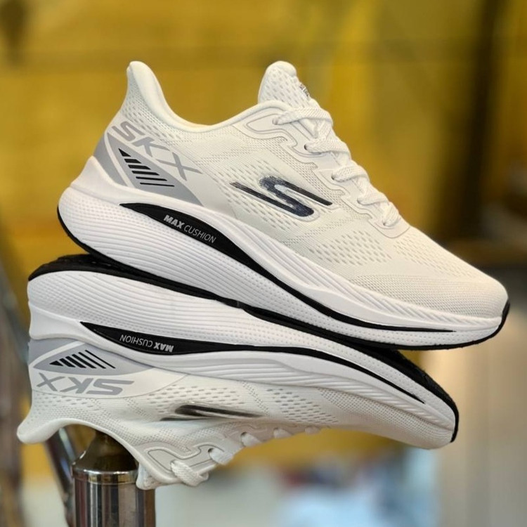کتونی مسترکوالیتی اسکیچرز گو ران Skechers gorun / ضمانت ویتنام و کیفیت / سایز ۴۰ الا ۴۵