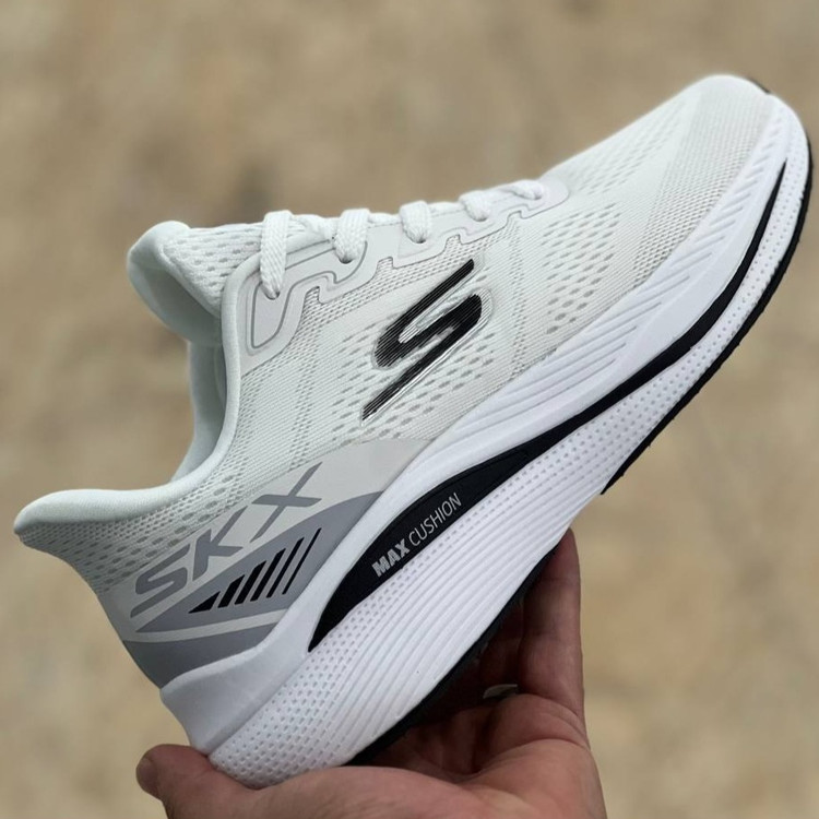 کتونی مسترکوالیتی اسکیچرز گو ران Skechers gorun / ضمانت ویتنام و کیفیت / سایز ۴۰ الا ۴۵