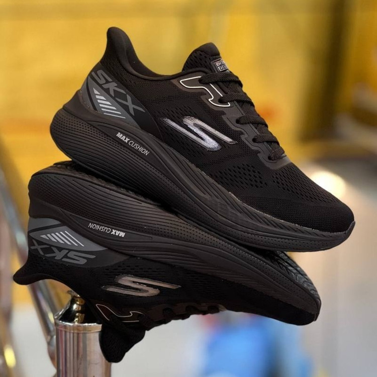 کتونی مسترکوالیتی اسکیچرز گو ران Skechers gorun / ضمانت ویتنام و کیفیت / سایز ۴۰ الا ۴۵