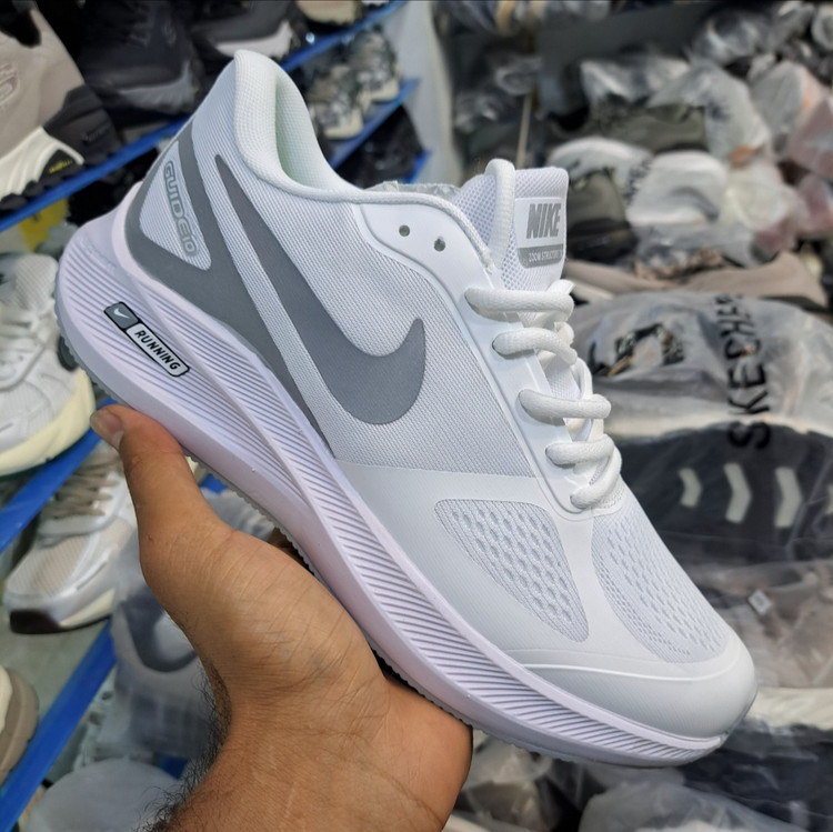 کتونی زنانه نایگ گاید ۱۰ nike guide 10 / رویه مقاوم و تنفس پذیر / کیفیت مستر ۲۰۲۵ / سایز ۳۸ الا ۴۰