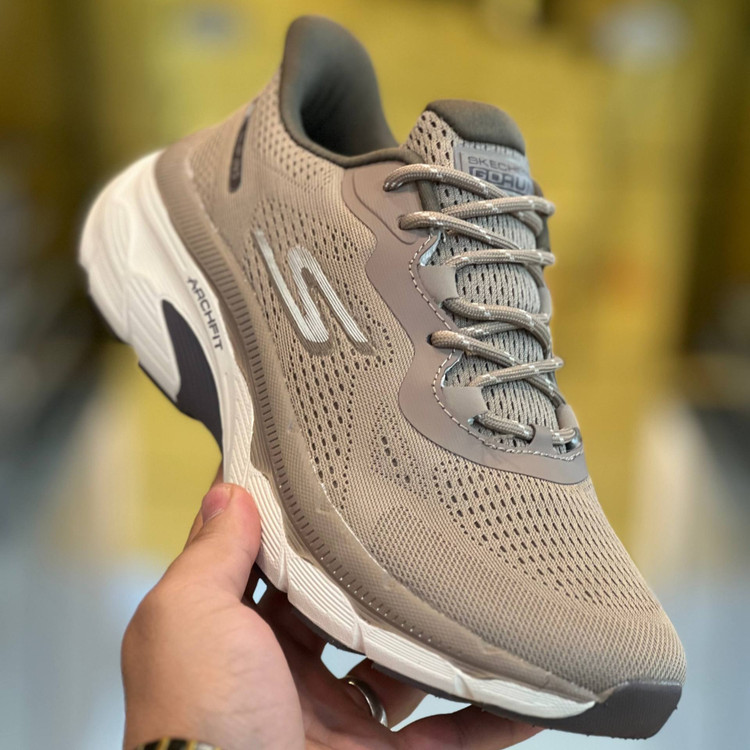 کتونی مسترکوالیتی اسکیچرز گو ران Skechers gorun / ضمانت ویتنام و کیفیت / سایز ۴۰ الا ۴۵