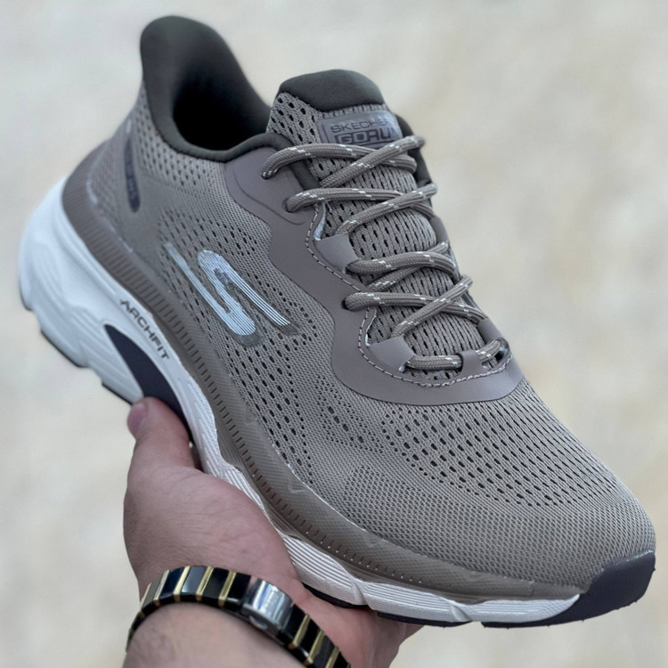کتونی مسترکوالیتی اسکیچرز گو ران Skechers gorun / ضمانت ویتنام و کیفیت / سایز ۴۰ الا ۴۵