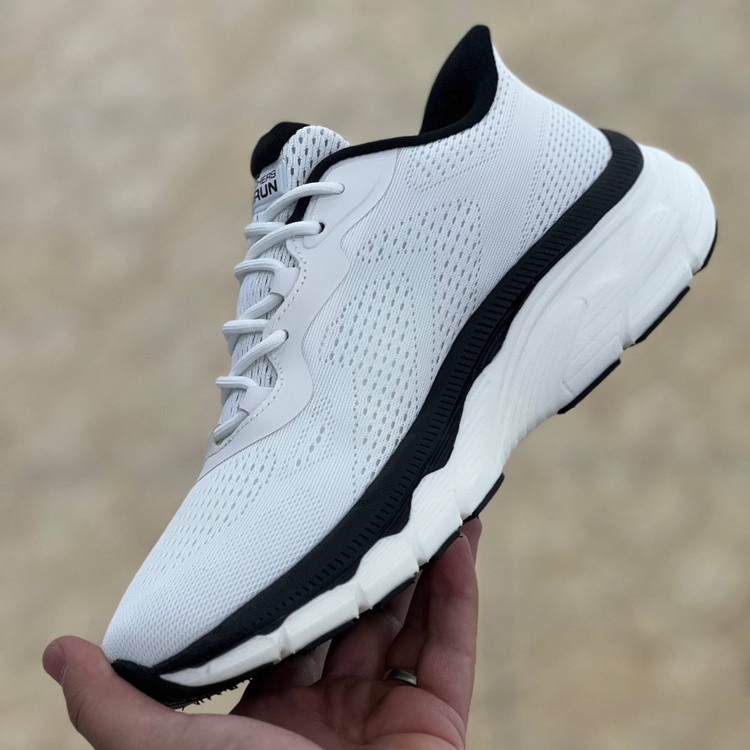 کتونی مسترکوالیتی اسکیچرز گو ران Skechers gorun / ضمانت ویتنام و کیفیت / سایز ۴۰ الا ۴۵