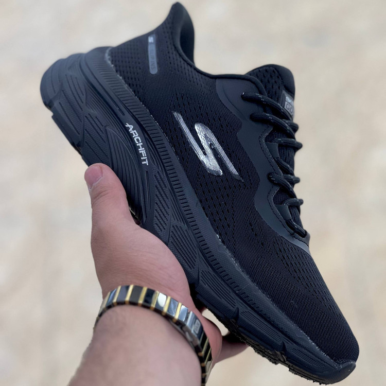 کتونی مسترکوالیتی اسکیچرز گو ران Skechers gorun / ضمانت ویتنام و کیفیت / سایز ۴۰ الا ۴۵
