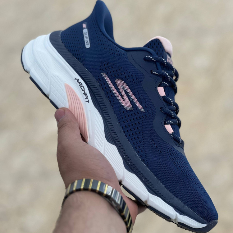 کتونی مسترکوالیتی زنانه اسکیچرز گو ران Skechers gorun / ضمانت ویتنام و کیفیت / سایز ۳۷ الا ۴۰