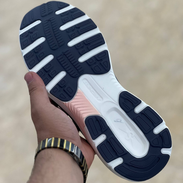 کتونی مسترکوالیتی زنانه اسکیچرز گو ران Skechers gorun / ضمانت ویتنام و کیفیت / سایز ۳۷ الا ۴۰