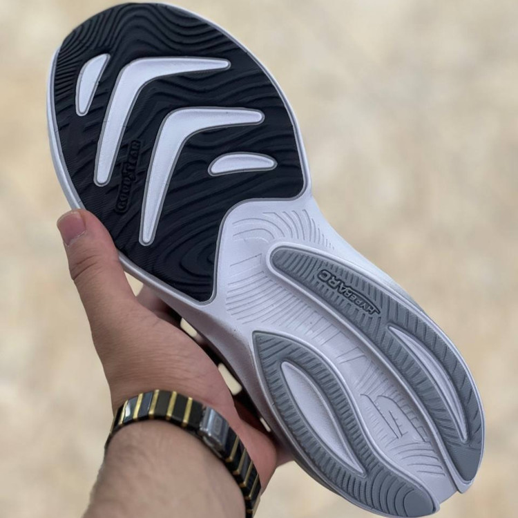 کتونی ویتنامی ست زن و مرد اسکیچرز هایپر برست Skechers hyper burst / مسترکوالیتی ضمانت کیفیت / سایز ۳۷ تا ۴۵