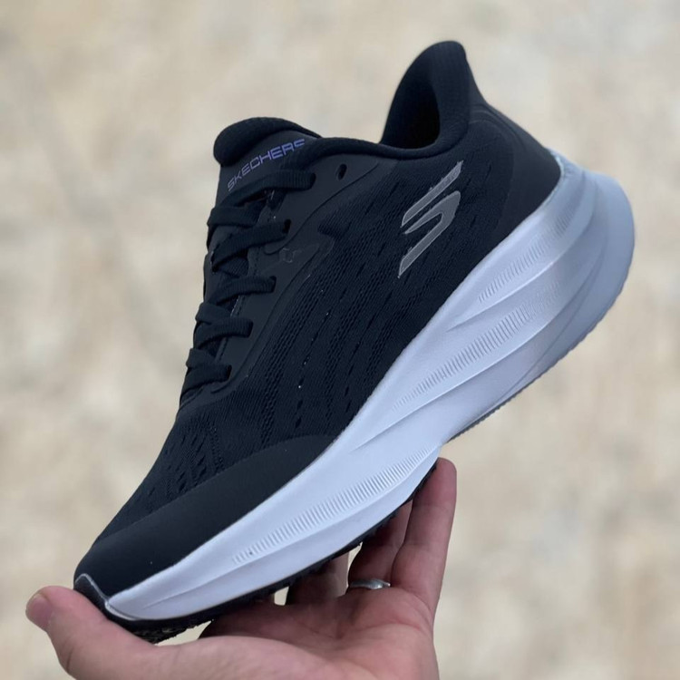 کتونی ویتنامی ست زن و مرد اسکیچرز هایپر برست Skechers hyper burst / مسترکوالیتی ضمانت کیفیت / سایز ۳۷ تا ۴۵