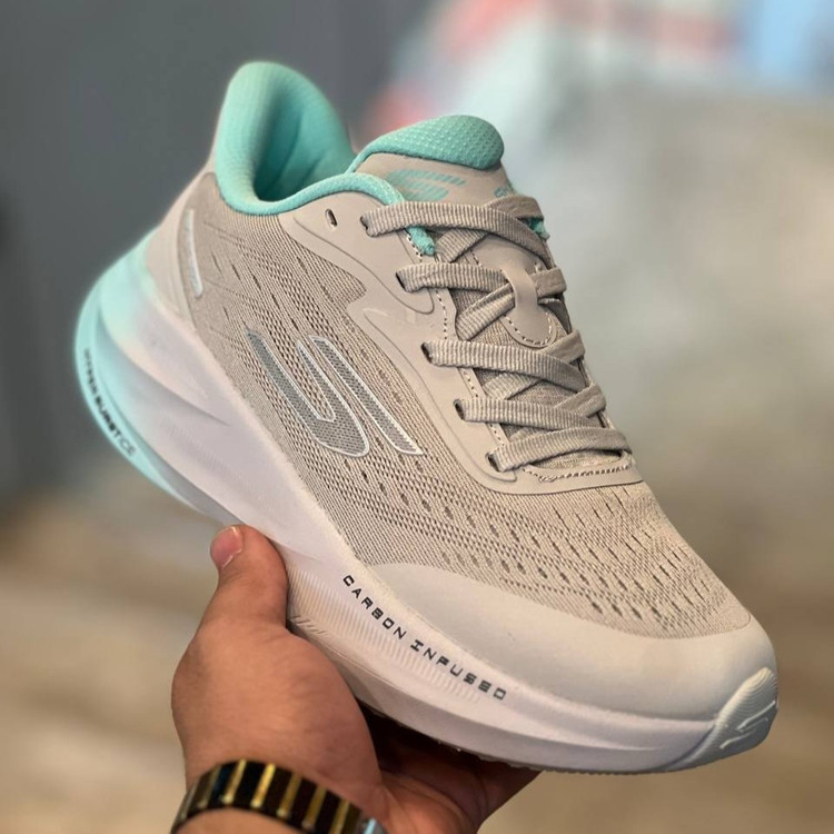 کتونی ویتنامی زنانه اسکیچرز هایپر برست Skechers hyper burst / مسترکوالیتی ضمانت کیفیت / سایز ۳۷ تا ۴۰