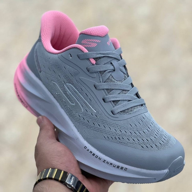 کتونی ویتنامی زنانه اسکیچرز هایپر برست Skechers hyper burst / مسترکوالیتی ضمانت کیفیت / سایز ۳۷ تا ۴۰