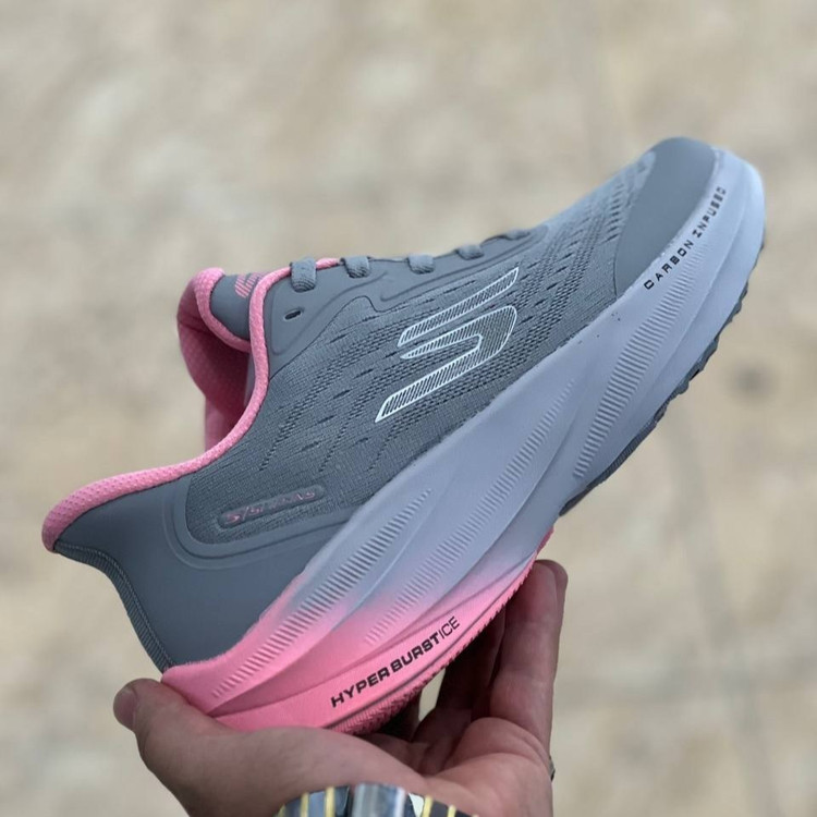 کتونی ویتنامی زنانه اسکیچرز هایپر برست Skechers hyper burst / مسترکوالیتی ضمانت کیفیت / سایز ۳۷ تا ۴۰