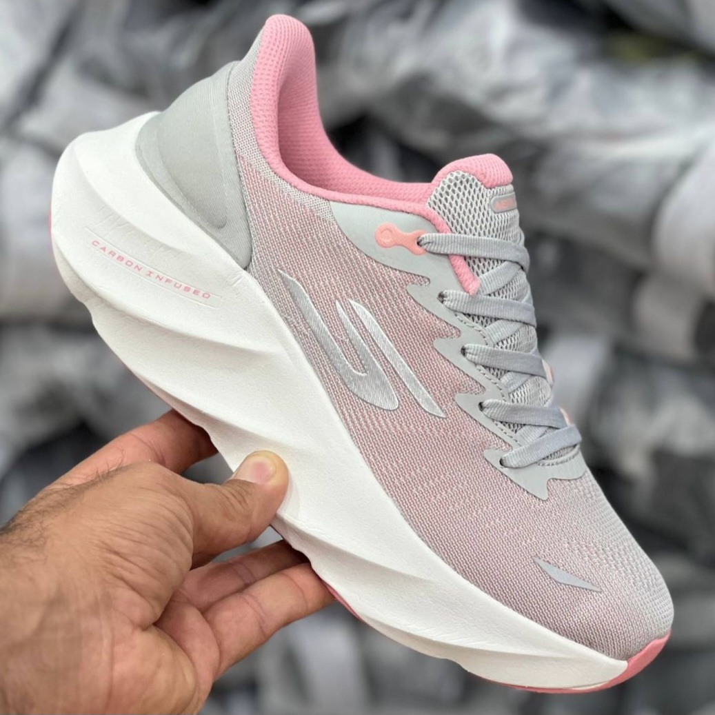 کتونی مسترکوالیتی زنانه اسکیچرز ایروبارست Skechers Aero burst / ضمانت ویتنام و کیفیت / سایز ۳۷ الا ۴۰