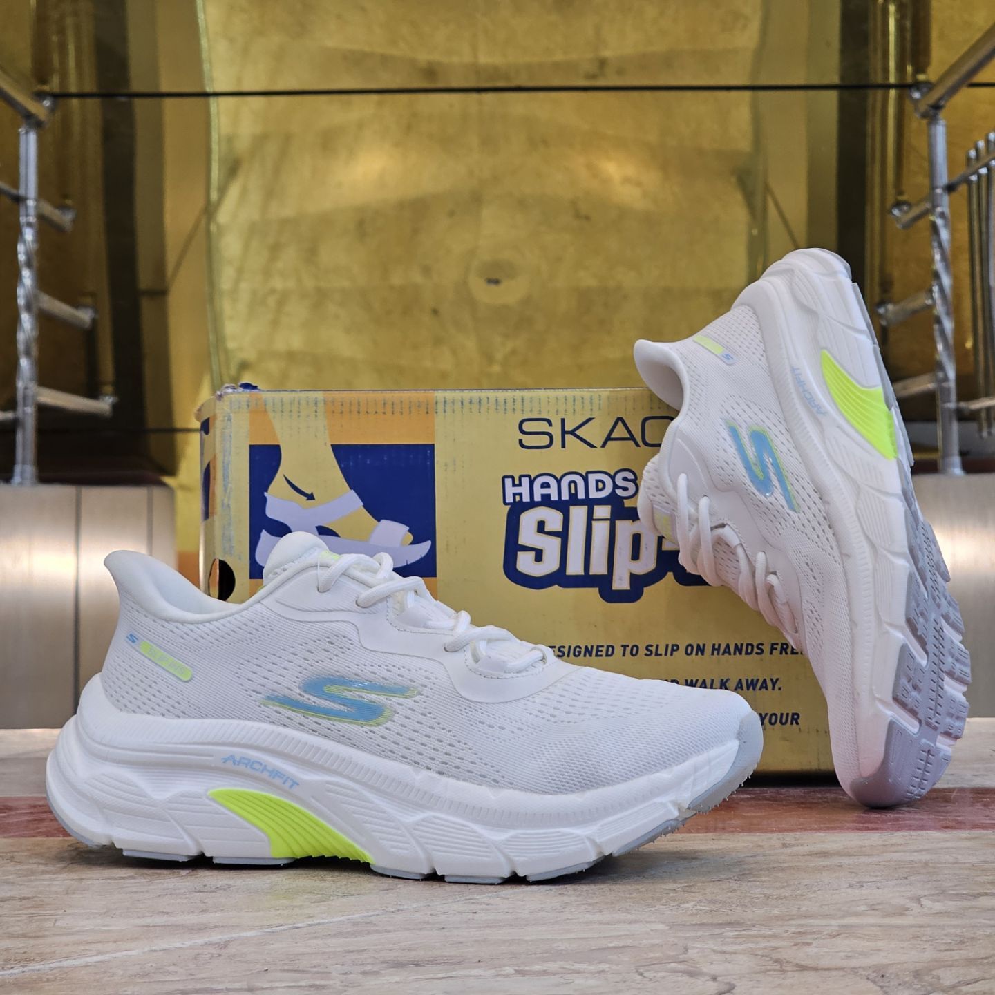 کتونی مسترکوالیتی زنانه اسکیچرز گو ران Skechers gorun / ضمانت ویتنام و کیفیت / سایز ۳۷ الا ۴۰