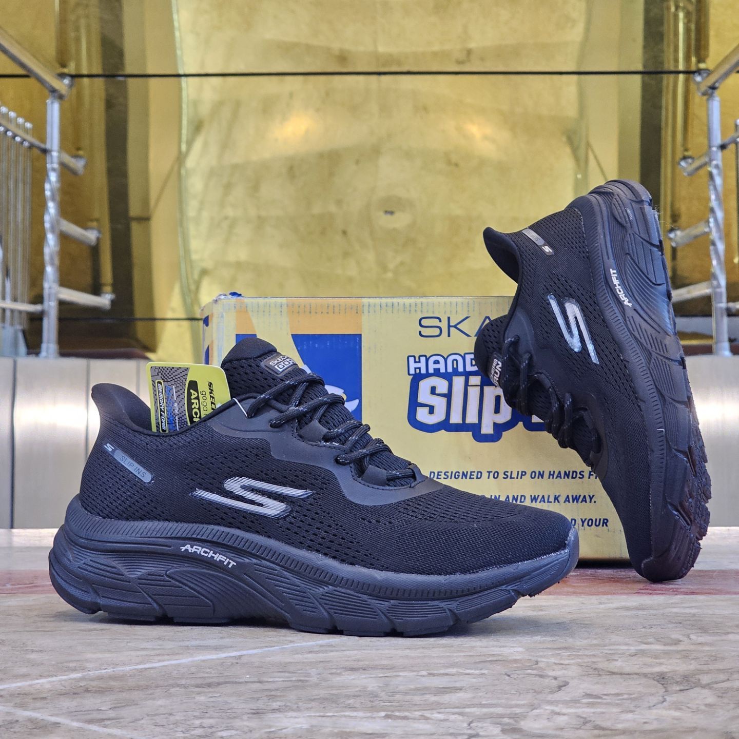 کتونی مسترکوالیتی اسکیچرز گو ران Skechers gorun / ضمانت ویتنام و کیفیت / سایز ۴۰ الا ۴۵