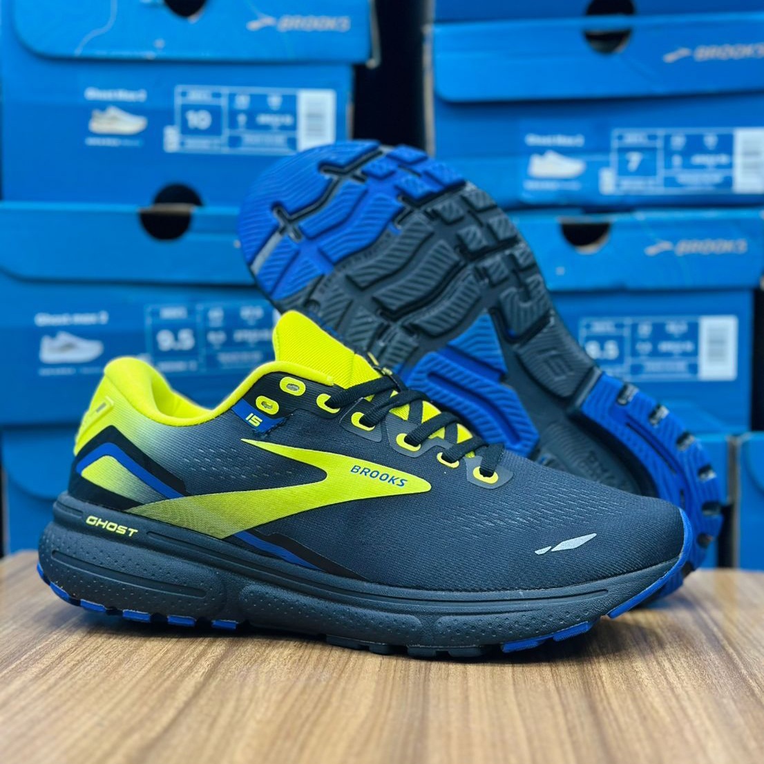 کتونی مسترکوالیتی ست زنانه و مردانه بروکس گاست ۱۵ Brooks ghost 15 / ضمانت کیفیت و ویتنام / سایز ۳۶ الا ۴۵