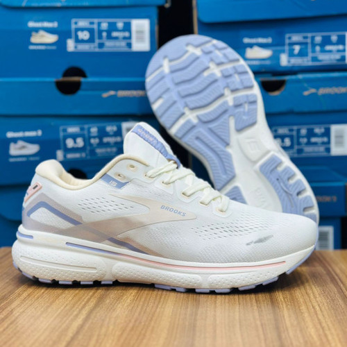 کتونی مسترکوالیتی ست زنانه و مردانه بروکس گاست ۱۵ Brooks ghost 15 / ضمانت کیفیت و ویتنام / سایز ۳۶ الا ۴۵