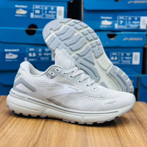 کتونی مسترکوالیتی ست زنانه و مردانه بروکس گاست ۱۵ Brooks ghost 15 / ضمانت کیفیت و ویتنام / سایز ۳۶ الا ۴۵
